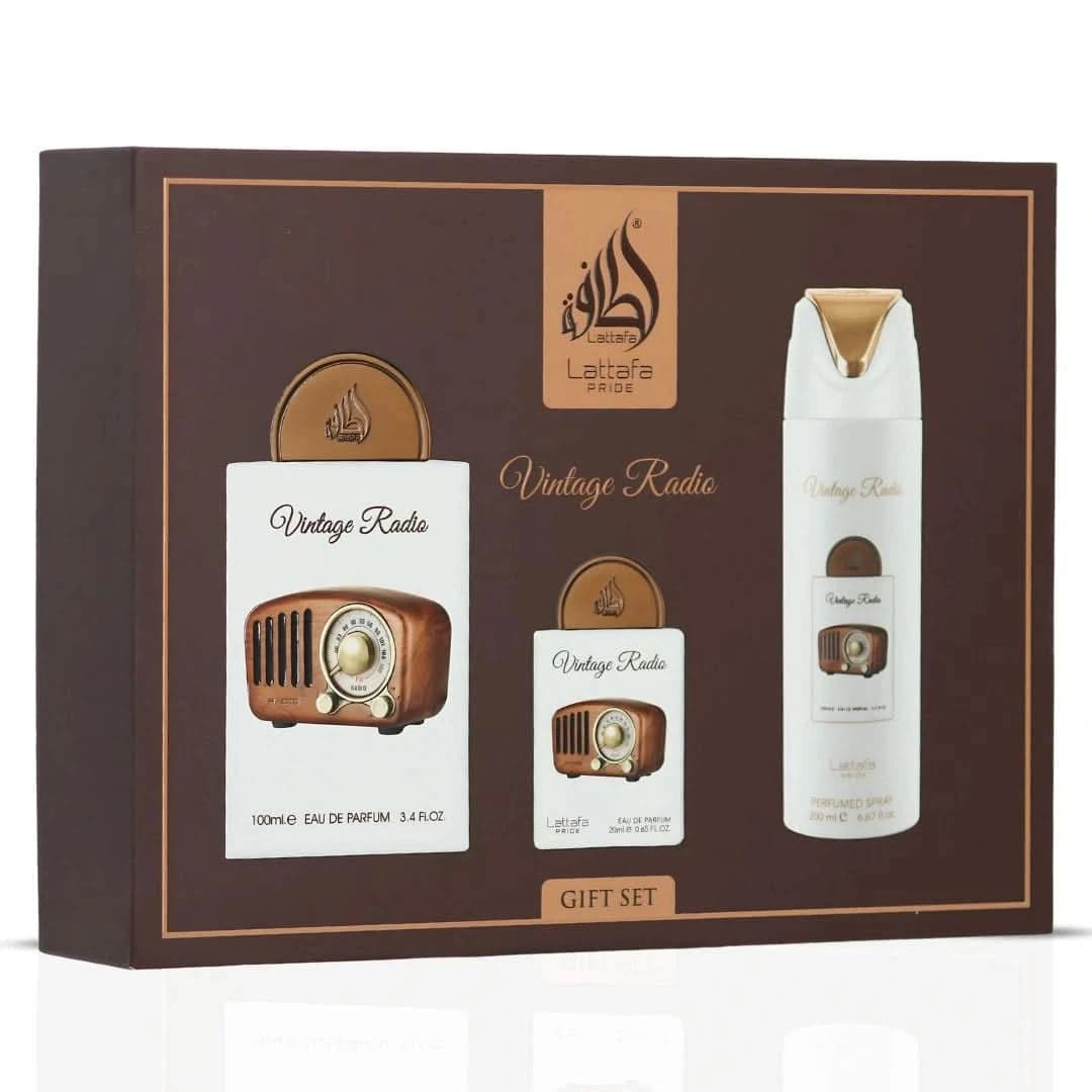 Vintage Radio Set